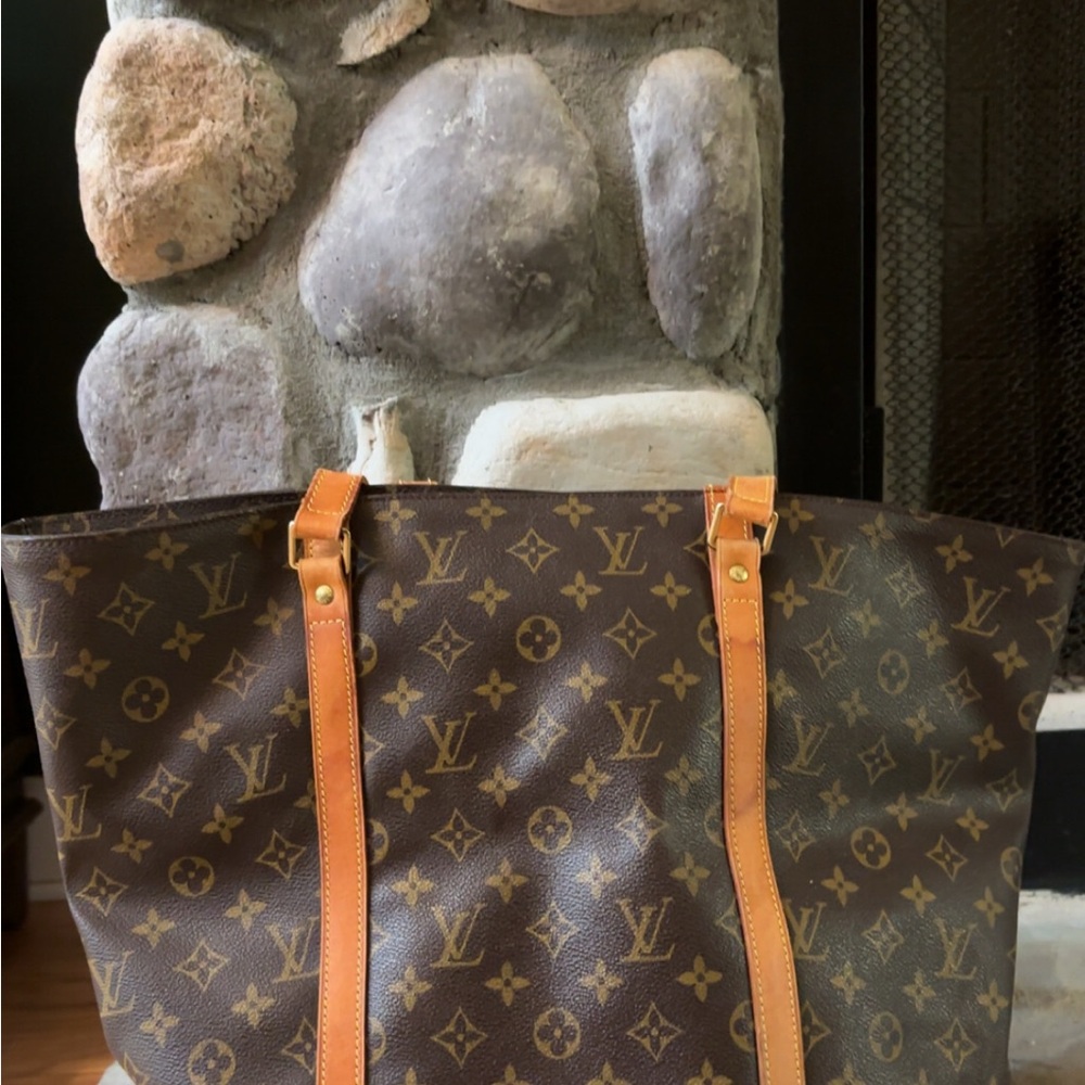 Louis Vuitton Monogram Canvas Babylone Purse